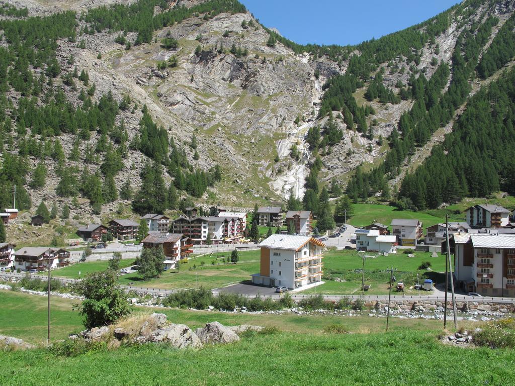 Andolla Apartamento Saas-Almagell Exterior foto